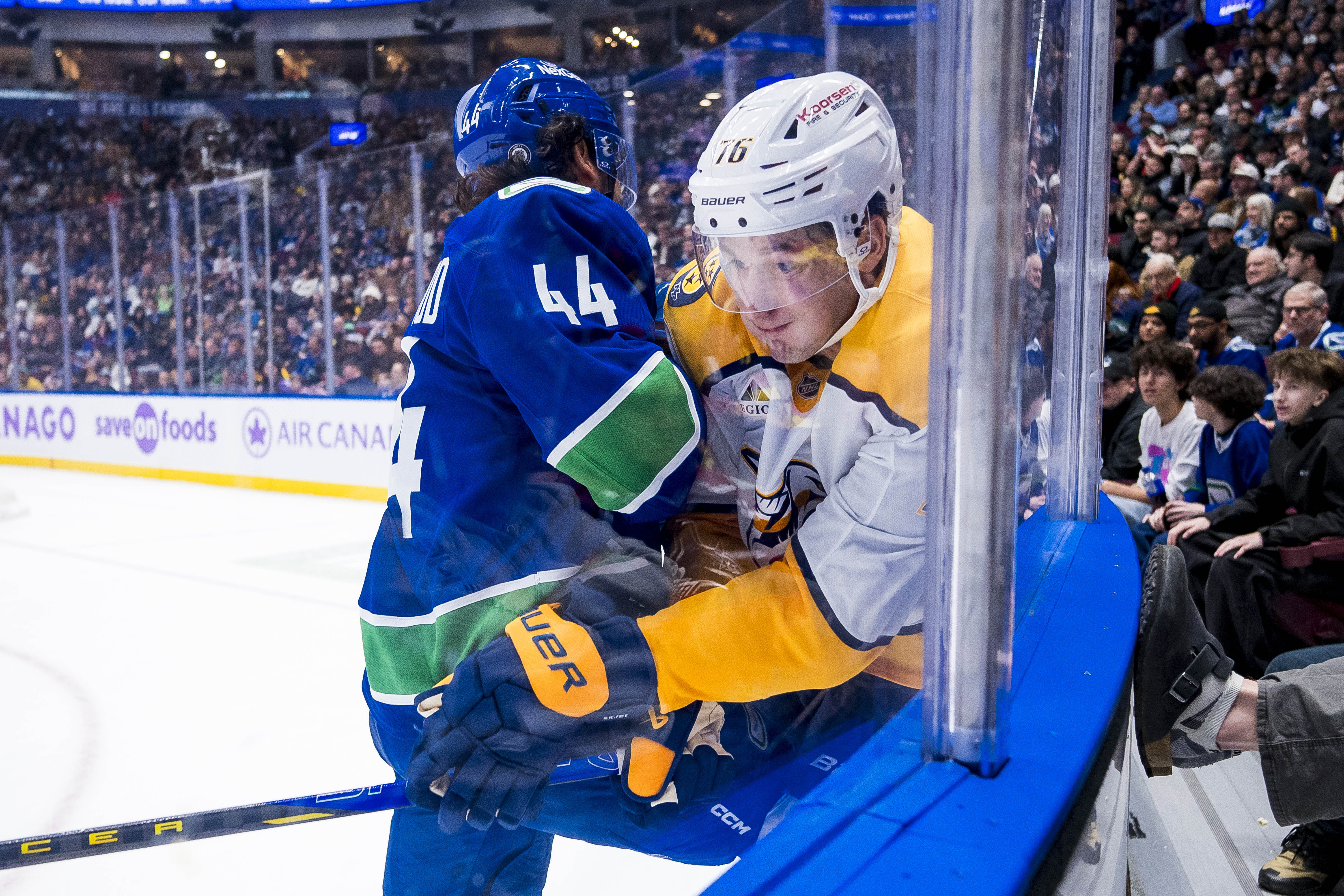 NHL: Nashville Predators at Vancouver Canucks - Source: Imagn