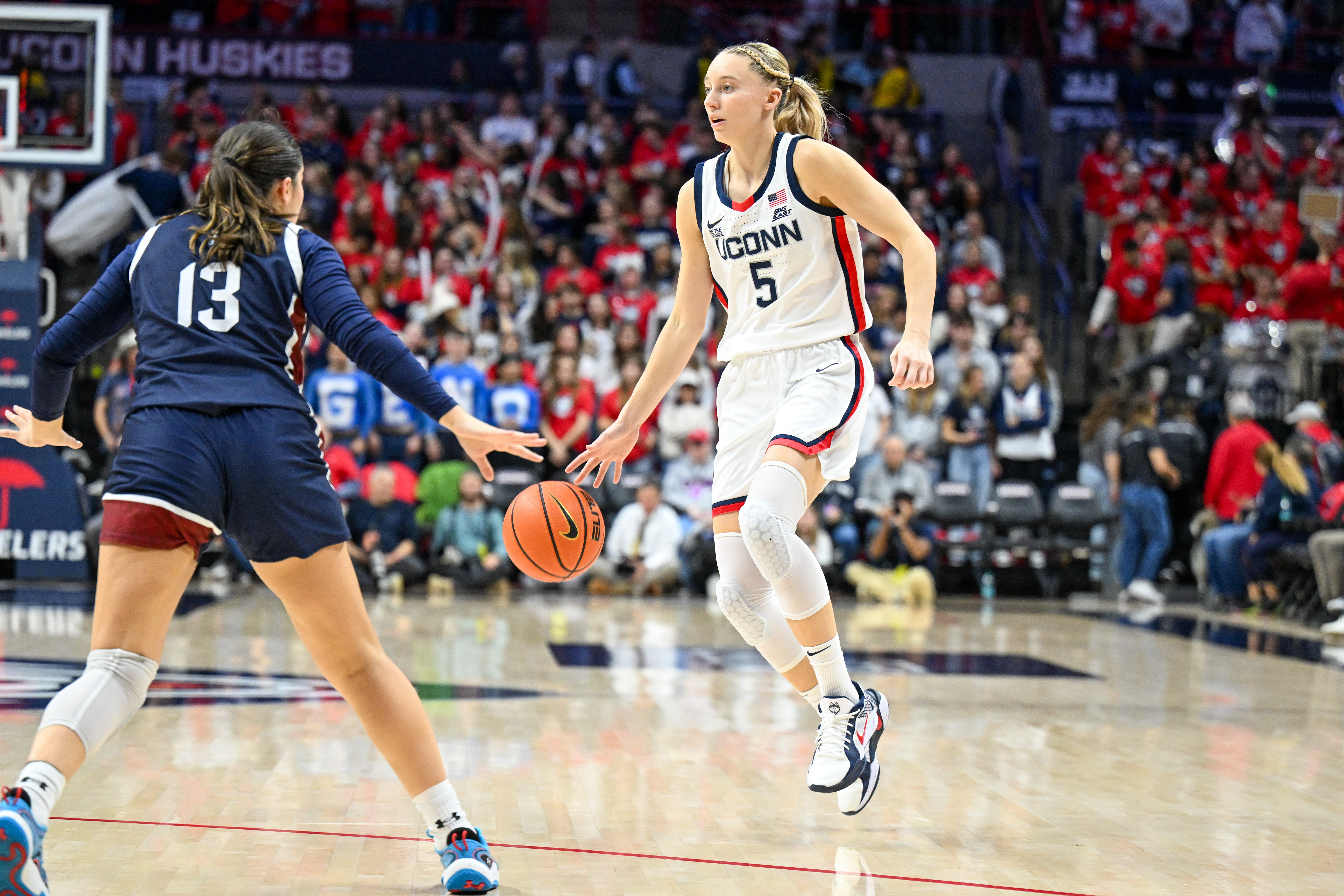 Paige Bueckers has made scoring look easy in the Huskies' first four games this season.