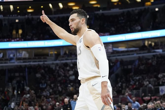 "Kobe was trying to dunk on everybody" - Zach LaVine snubs himself for 1992 Slam Dunk Contest runner-up in top dunkers list