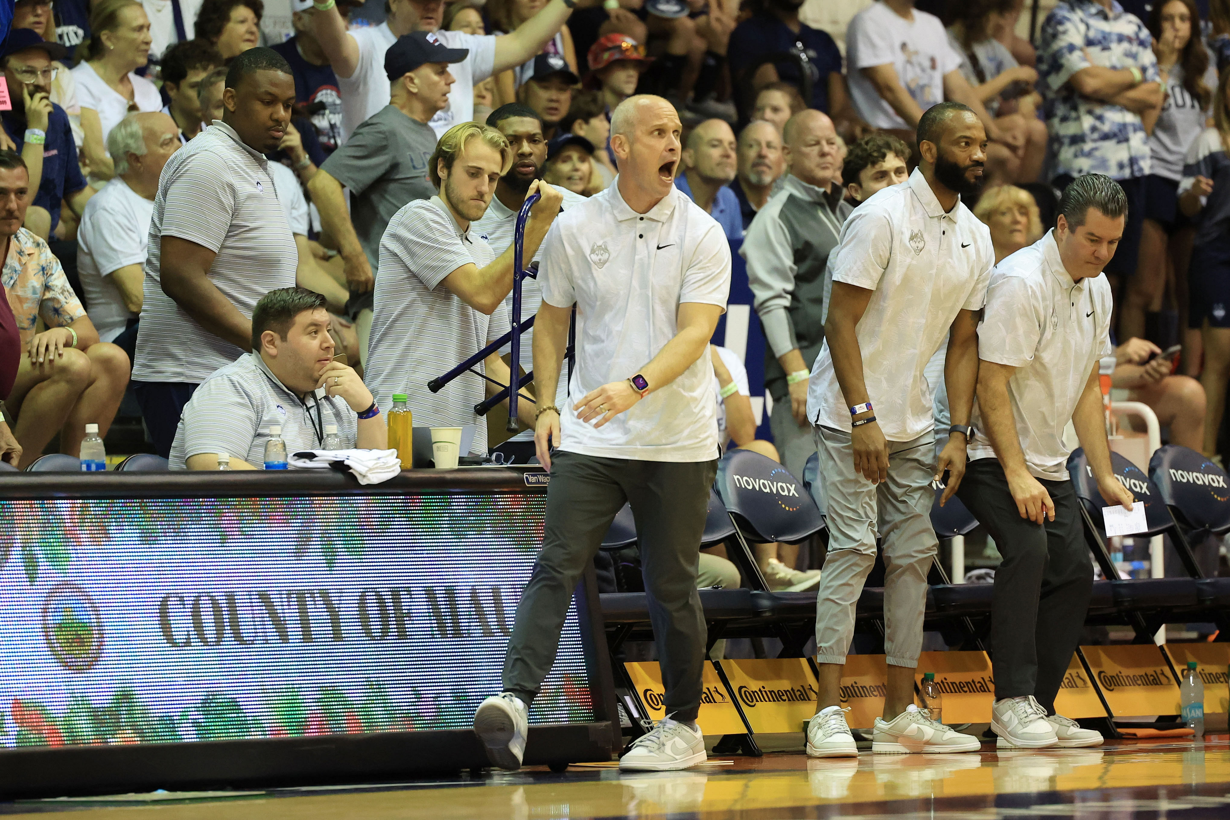 Connecticut Huskies coach Dan Hurley reacts to a play against the Memphis Tigers. Photo: Imagn