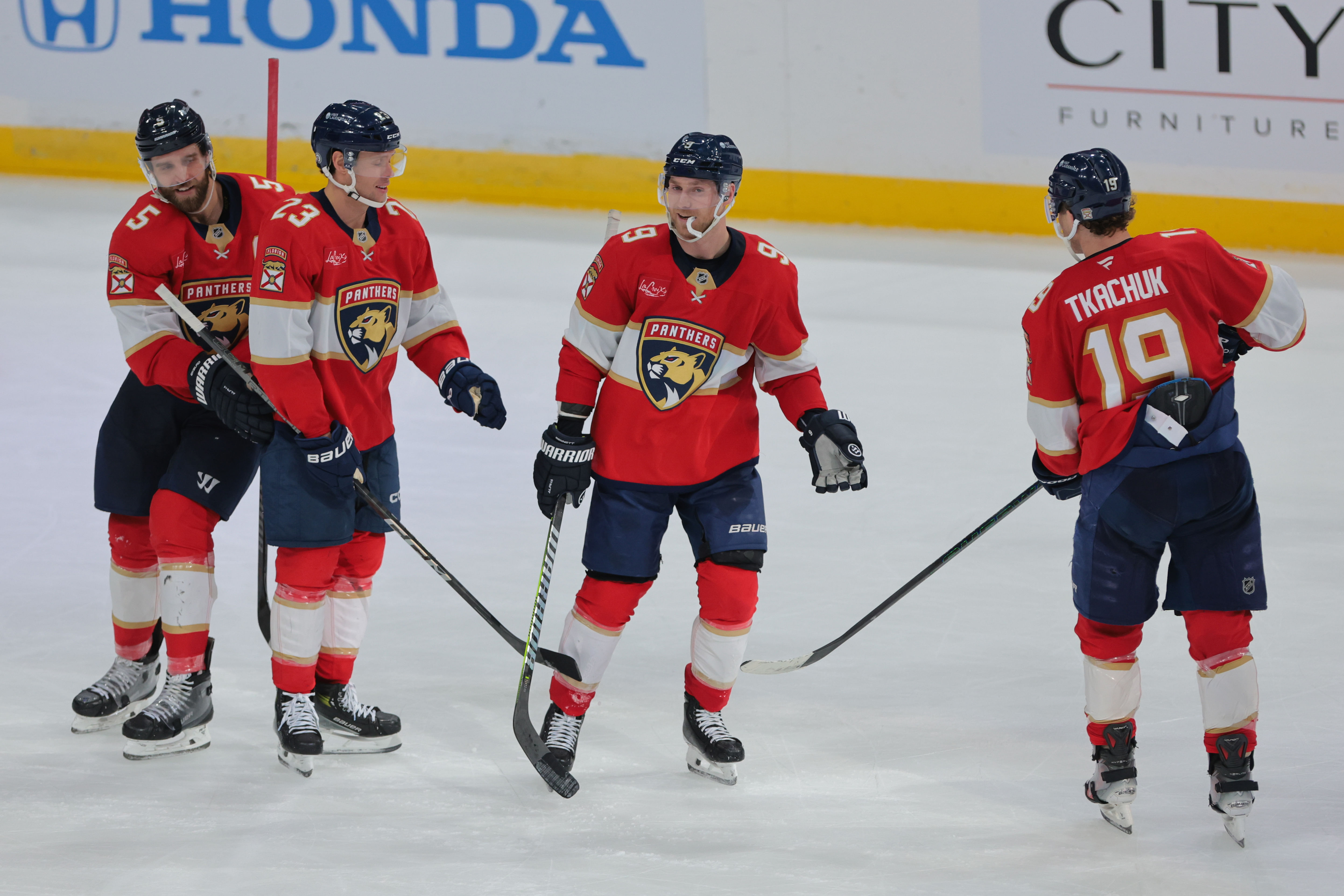 NHL: Toronto Maple Leafs at Florida Panthers - Source: Imagn