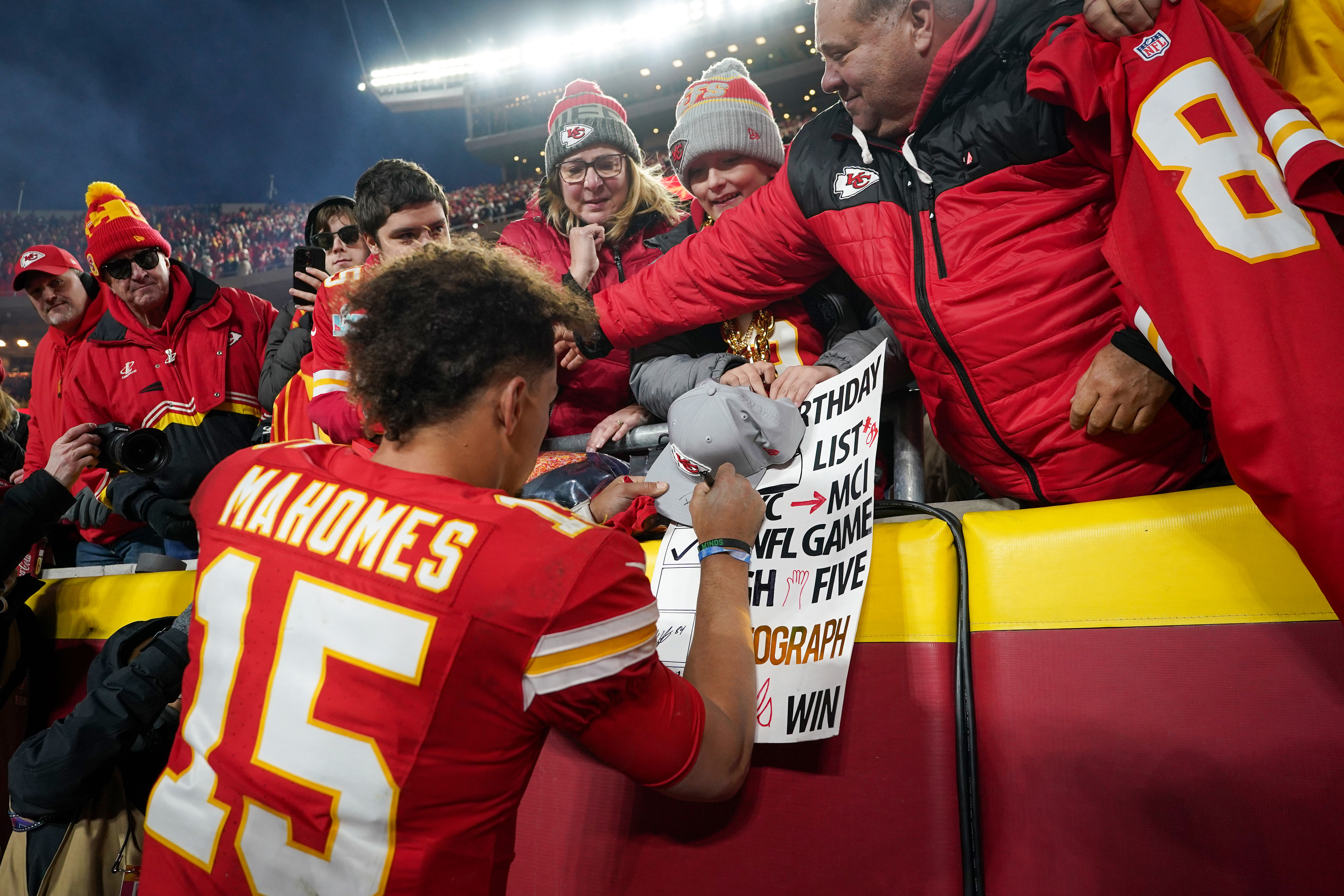 NFL: Las Vegas Raiders at Kansas City Chiefs - Source: Imagn