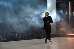 "Give Drake that book IMMEDIATELY" — Internet reacts to Kendrick Lamar reading "How to Be More Like Kendrick for Dummies" in Squabble Up MV