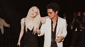 "She’s giving us pieces to the puzzles they created"- Fans react as BLACKPINK’s Rosé shares the story behind Bruno Mars' fan-fic Instagram posts
