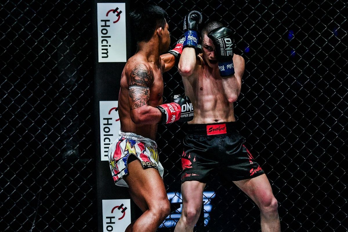 FREE FULL FIGHT: The utter kickboxing chaos between Rodtang Jitmuangnon and Tagir Khalilov in Singapore -- Photo by ONE Championship