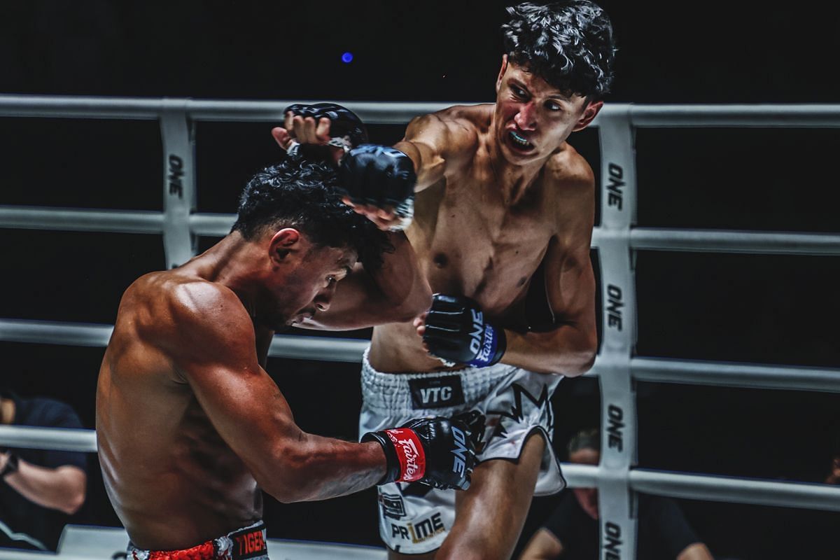 Nabil Anane fighting Felipe Lobo |  Image credit: ONE Championship