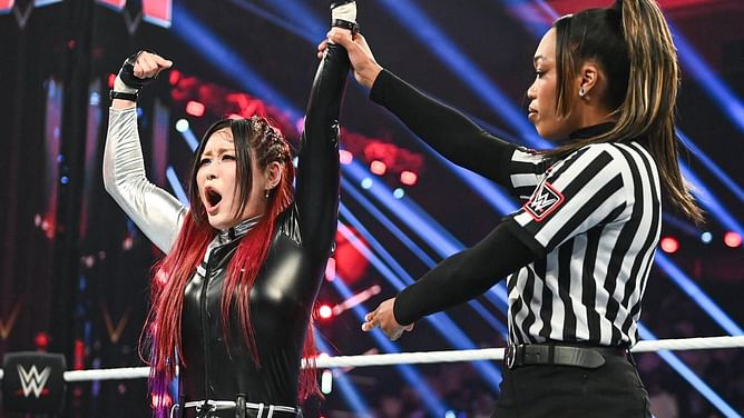 Ex-WWE writer names RAW star who needed to win the Women's Battle Royal instead of IYO SKY (Exclusive)