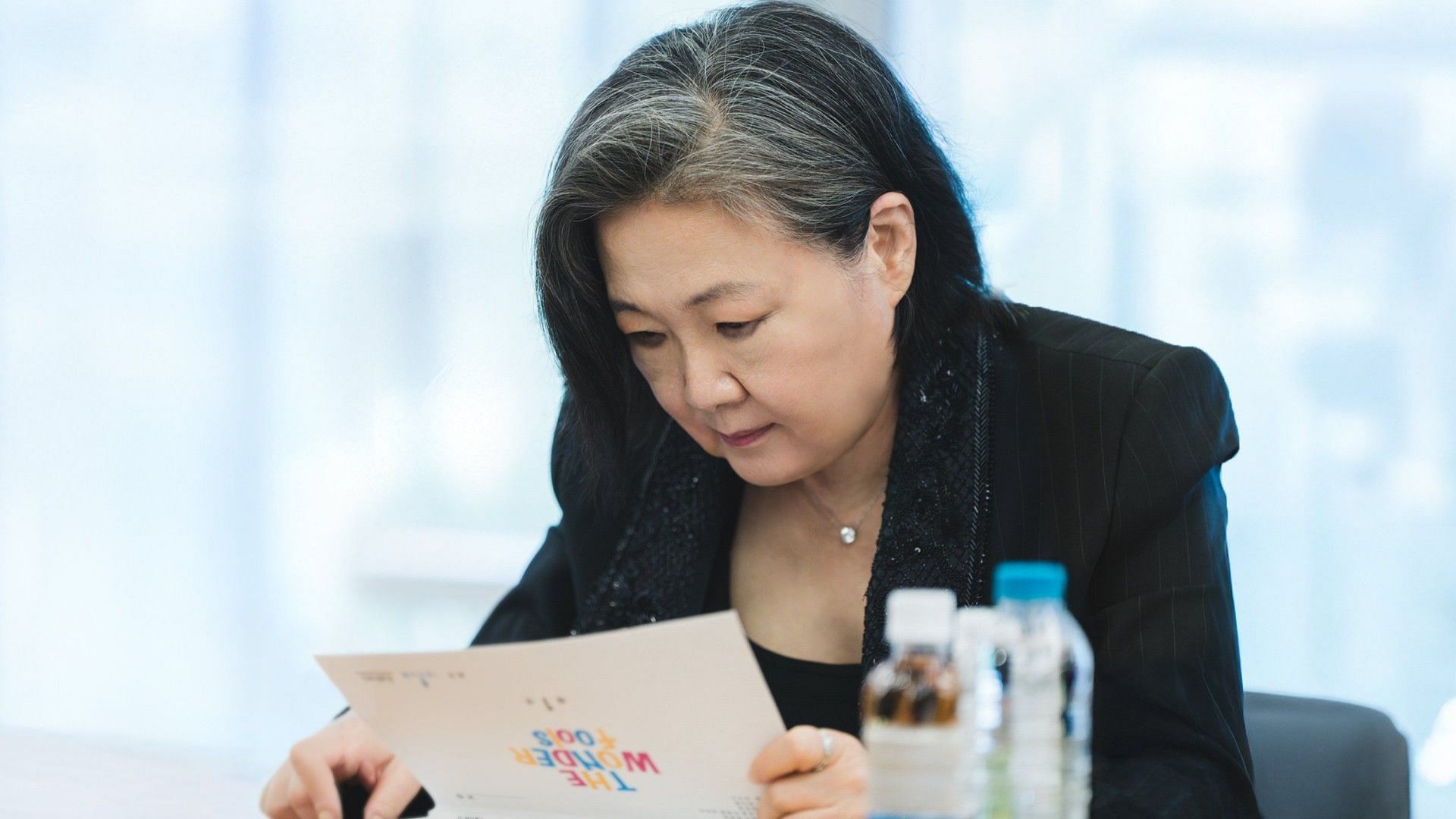 Veteran actress Kim Hae-sook will play Chae-ni&rsquo;s grandmother, Kim Jeon-bok (Image via Instagram/@netflixkcontent)