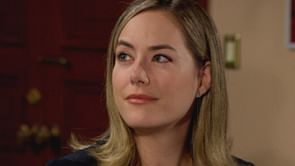 “She has not been herself in a long time” – The Bold and the Beautiful fans speculate if there’s something medically wrong with Hope