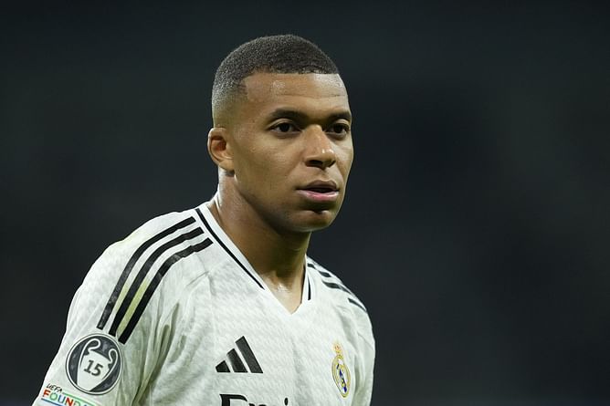 "I have been killing myself saying it for months" - French journalists explains Kylian Mbappe's struggles, calls out Real Madrid boss Carlo Ancelotti