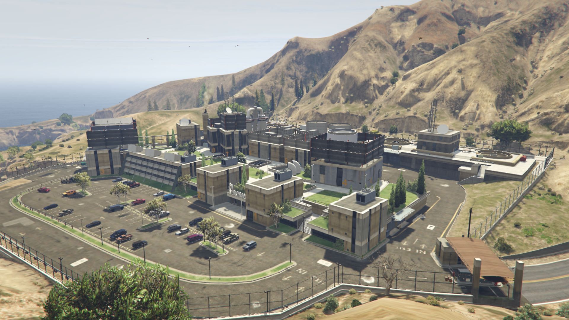 GTA Online The Humane Labs Raid guide readers will have to test their co-op skills in this mission (Image via Rockstar Games)