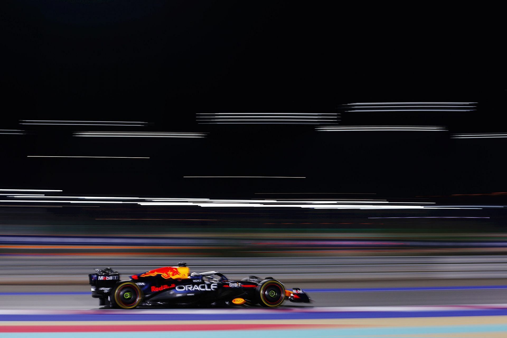 Max Verstappen of the Netherlands driving the (1) Oracle Red Bull Racing RB20 on track - Source: Getty Images