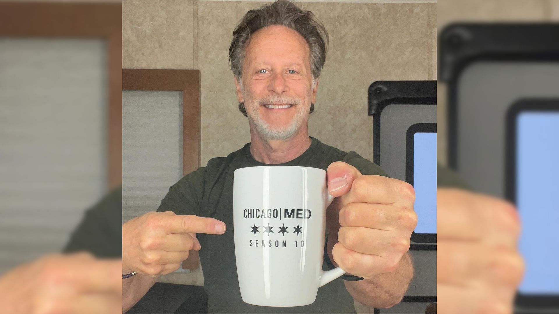 Steven Weber plays Dr. Dean Archer on Chicago Med (Image via Instagram/@actuallystevenweber)