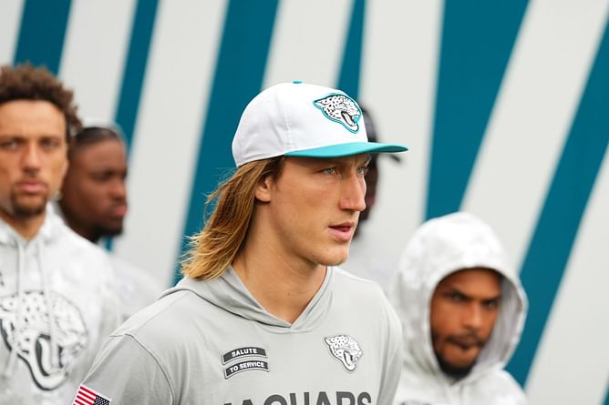 Jaguars HC delivers major injury update on Trevor Lawrence ahead of Week 13 clash against Texans