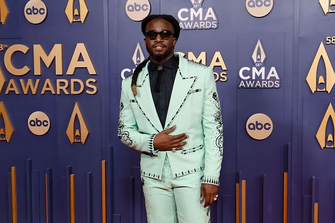 "Them white folks made it loud and clear" - Outrage erupts as netizens call out CMA Awards for not giving Shaboozey a single award