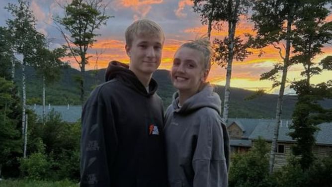 Photo: Ace Flagg's girlfriend and SJU Center Lizzy Gruber shares pictures of her "lunch" trip to Sin City