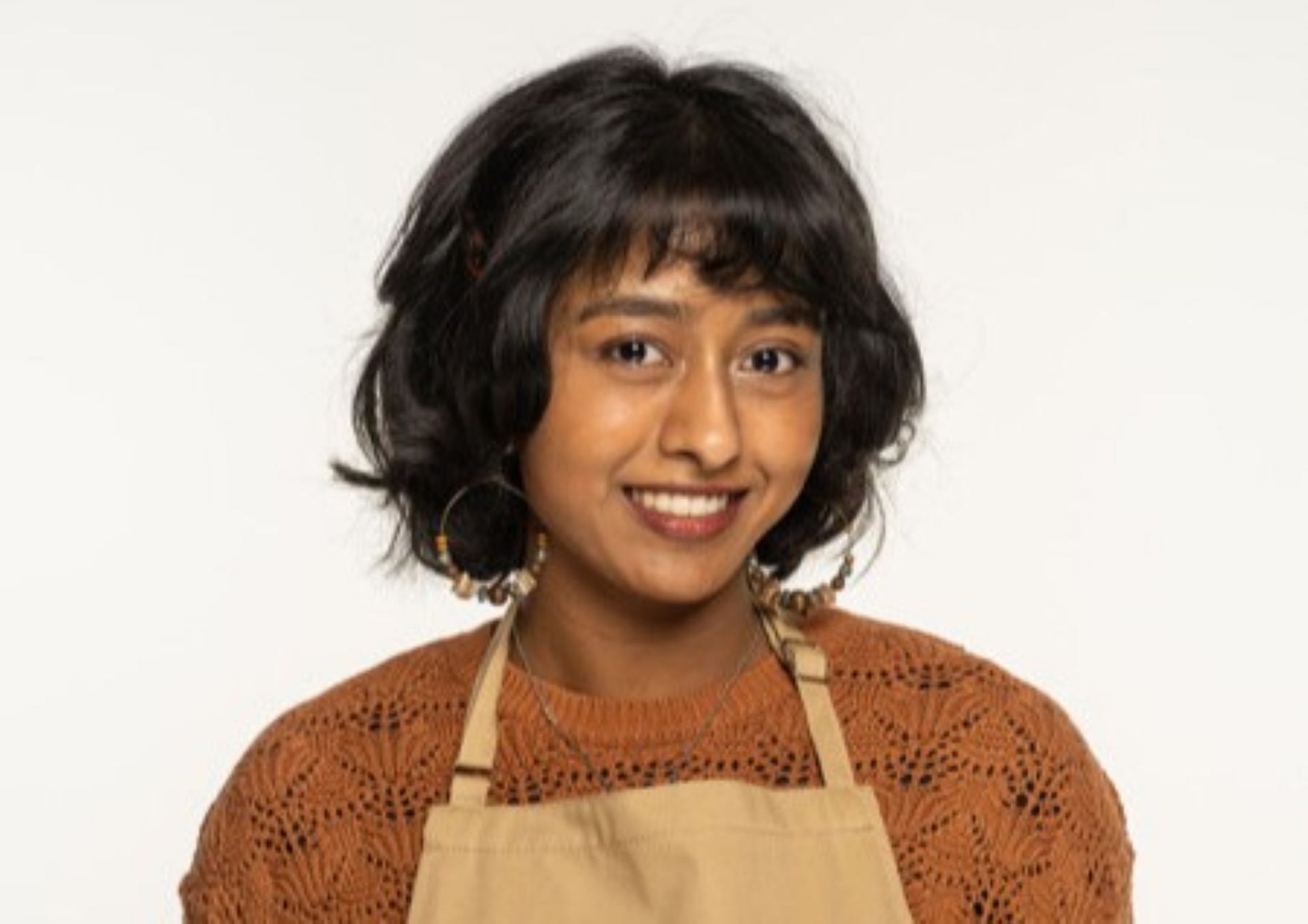 Sumayah Kazi (Image via The Great British Bake Off)