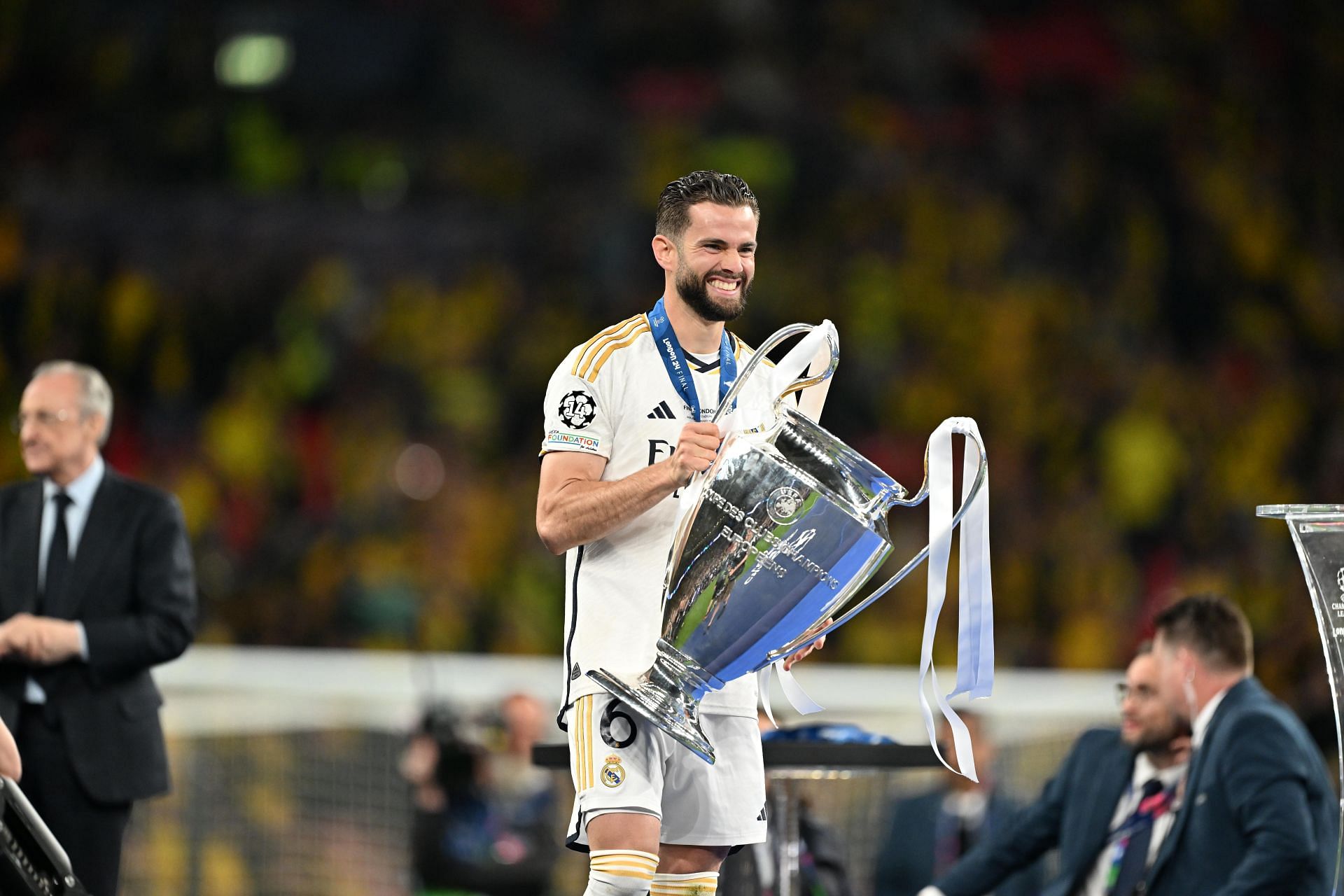 Real Madrid win 2024 UEFA Champions League trophy, beating Borussia Dortmund 2-0 in final - Source: Getty