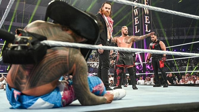 Bloodline member sends a subtle message after Solo Sikoa pins Roman Reigns at WWE Crown Jewel