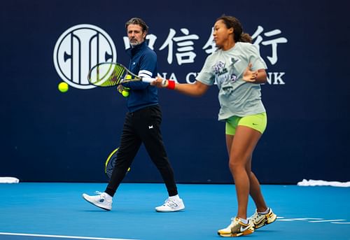 Patrick Mouratouglou and Naomi Osaka at the 2024 China Open (Image source: Getty)