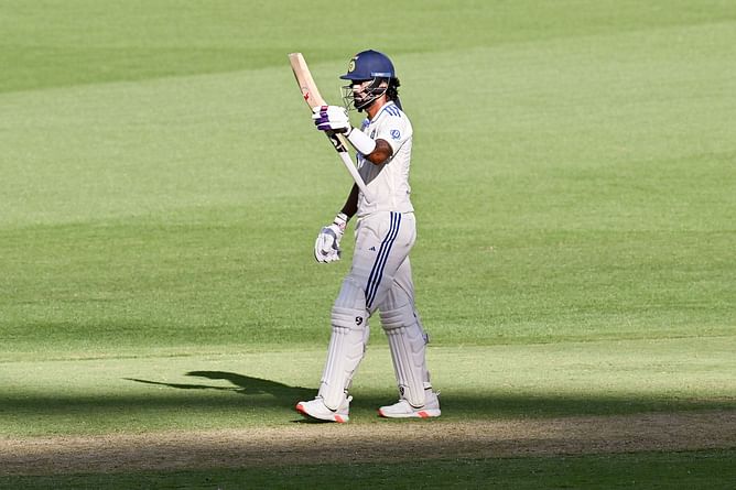 [In picture] Athiya Shetty reacts to KL Rahul's 77-run knock in 2024-25 BGT 1st Test