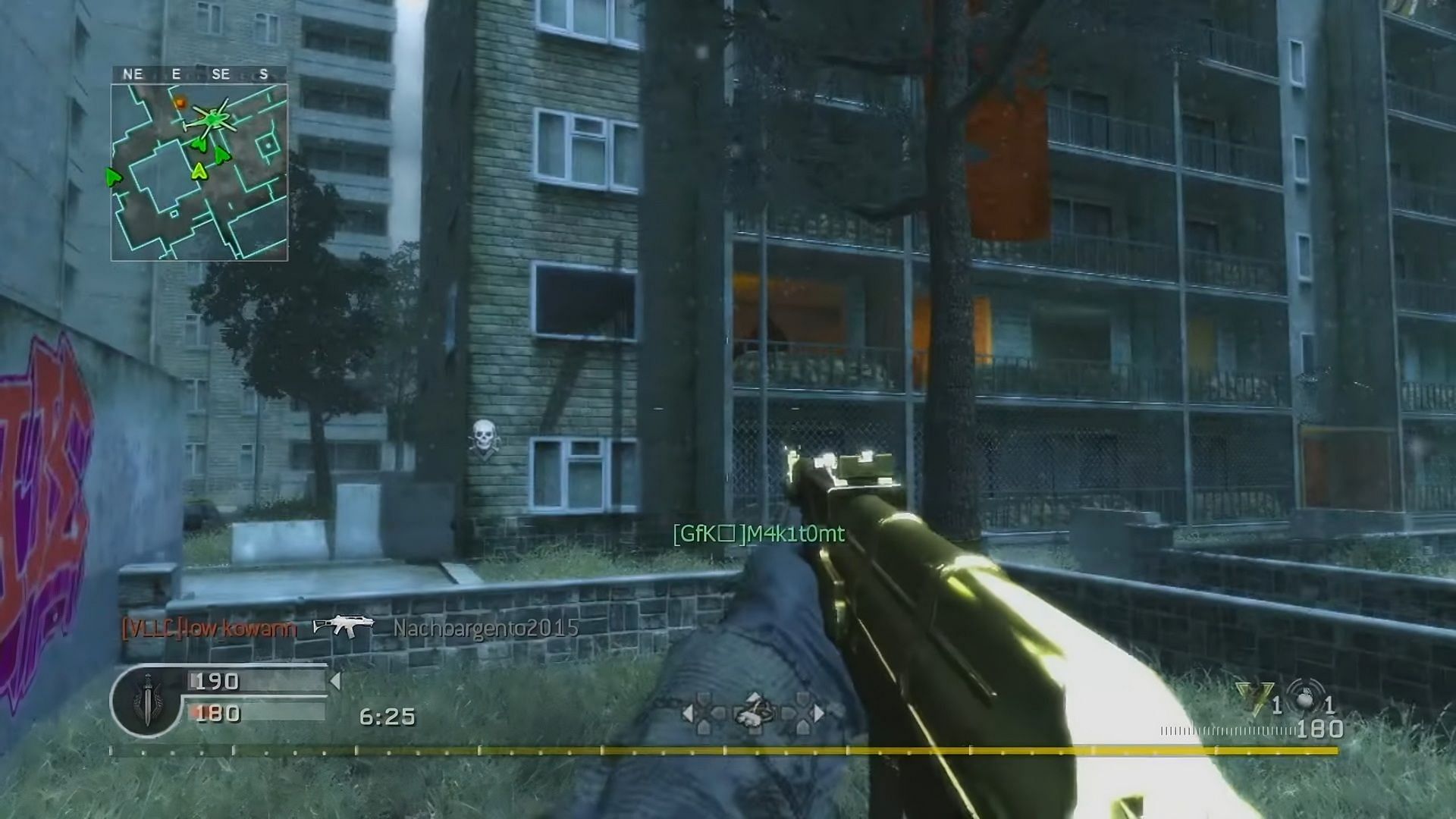 Gold AK-47 in Call of Duty 4 (Image via Activision/@ The Jawz on YouTube)