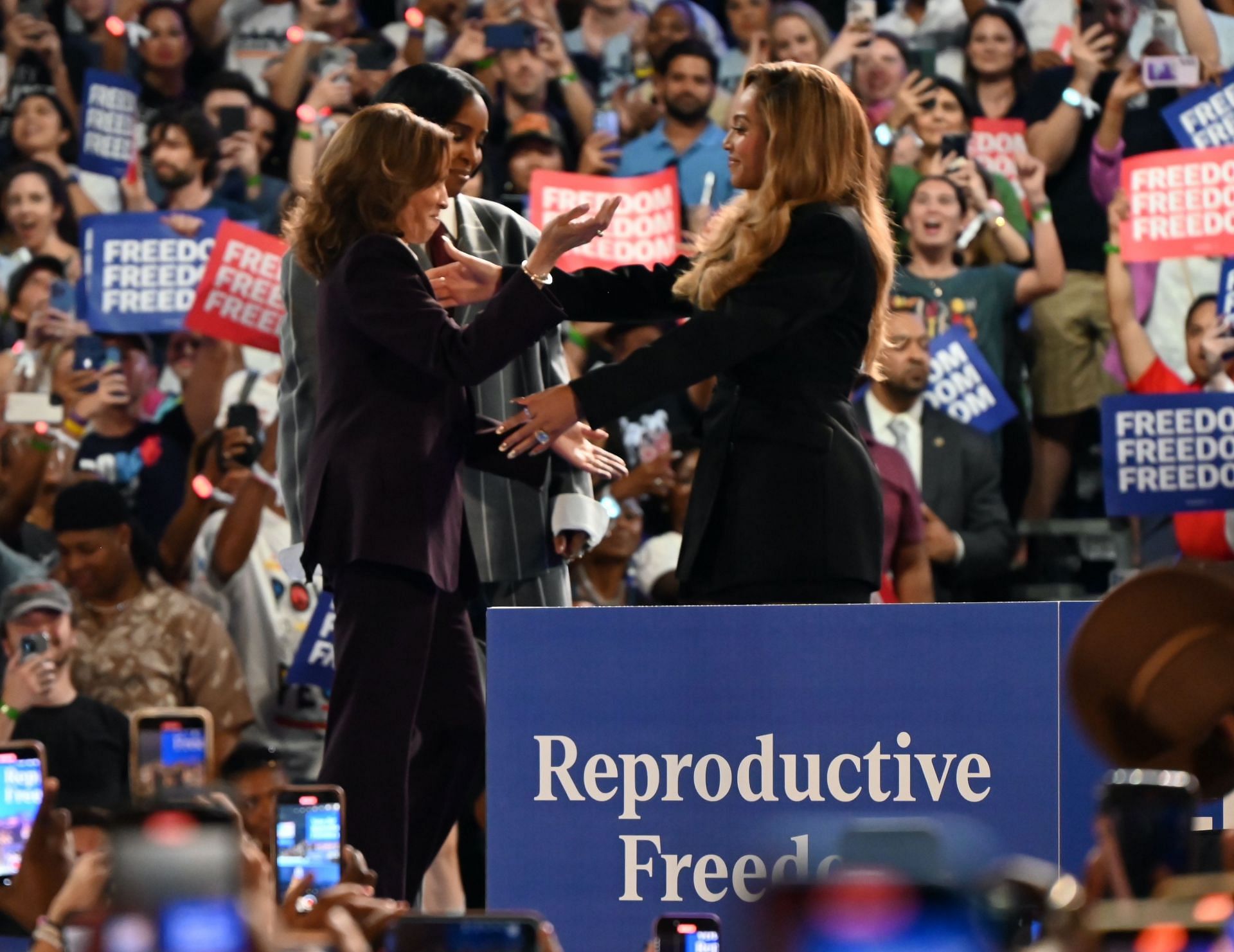 Beyonce endorsed Kamala Harris. (Image via Kyle Mazza/Anadolu via Getty Images)