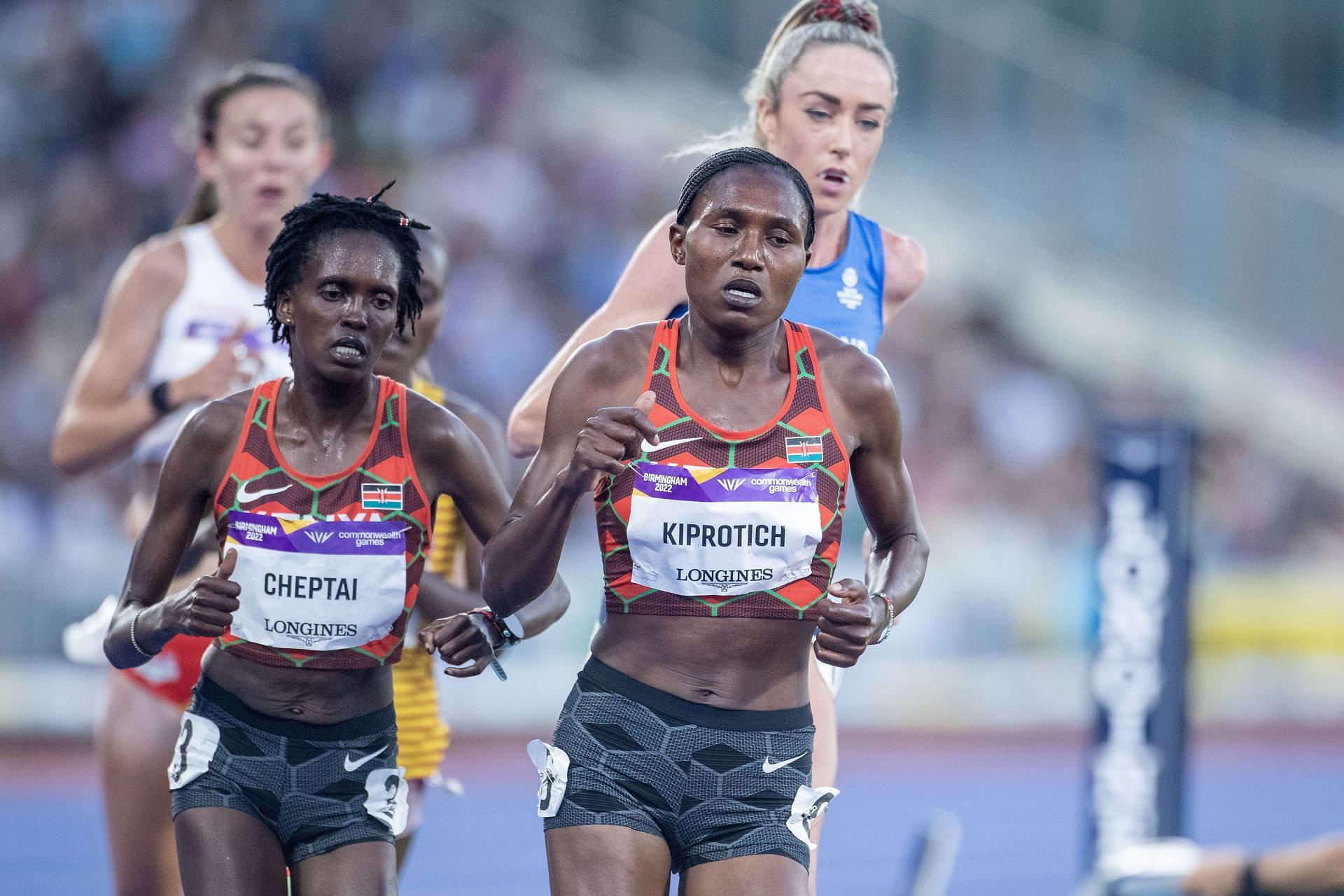 Chepkirui (in front) during the 10,000m event at the 2022 Commonwealth Games (Image via: Getty)