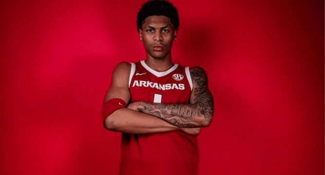 "Cal back at it!!! The best recruiter in basketball": Arkansas fans react to 5-star guard Meleek Thomas' commitment to John Calipari's squad