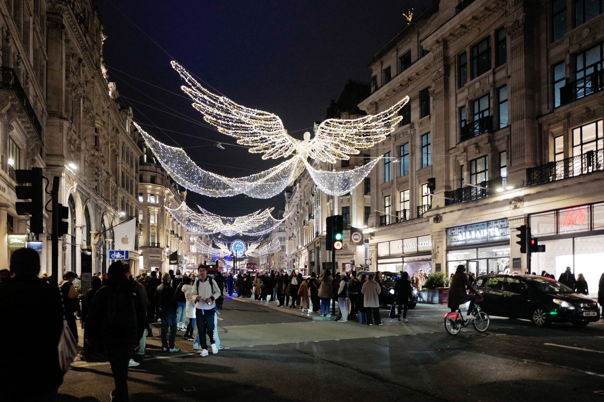 Daily Life In London (Image via Getty)