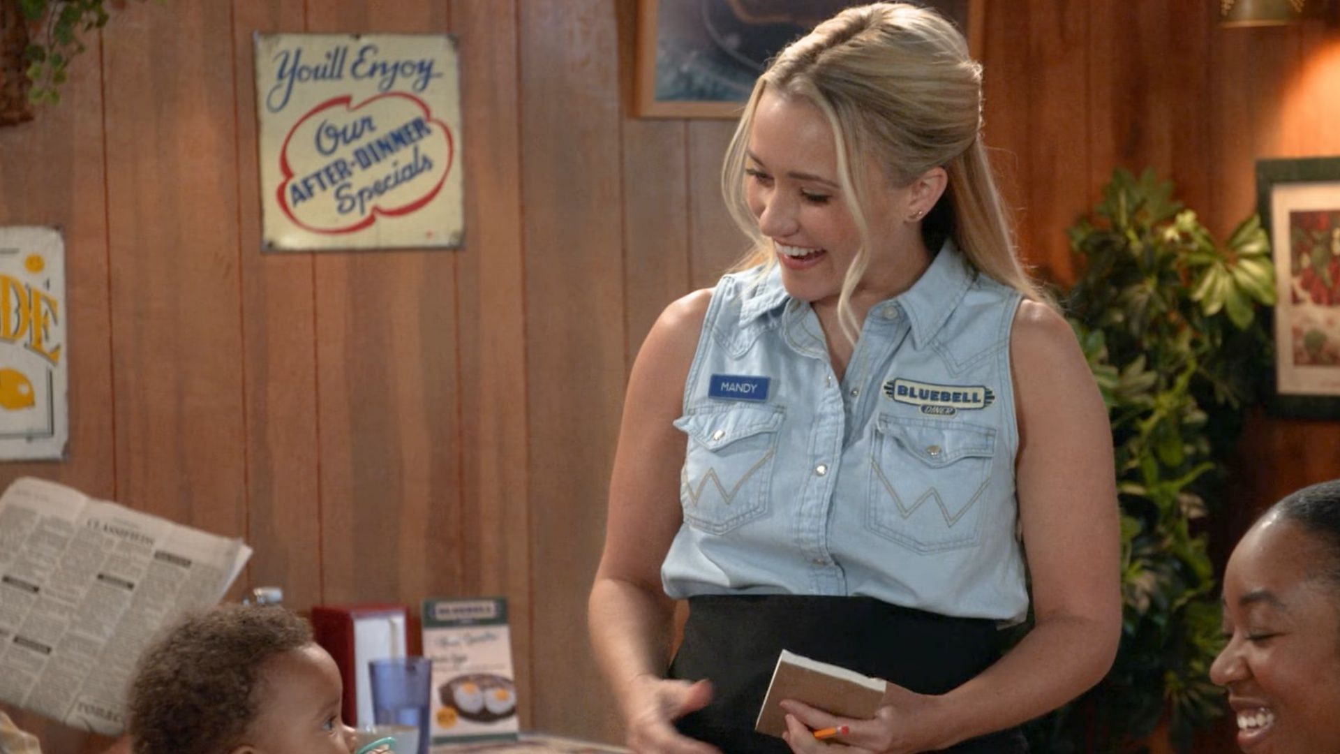 Mandy joins Blue Bell on Georgie and Mandy&#039;s First Marriage (Image via CBS)