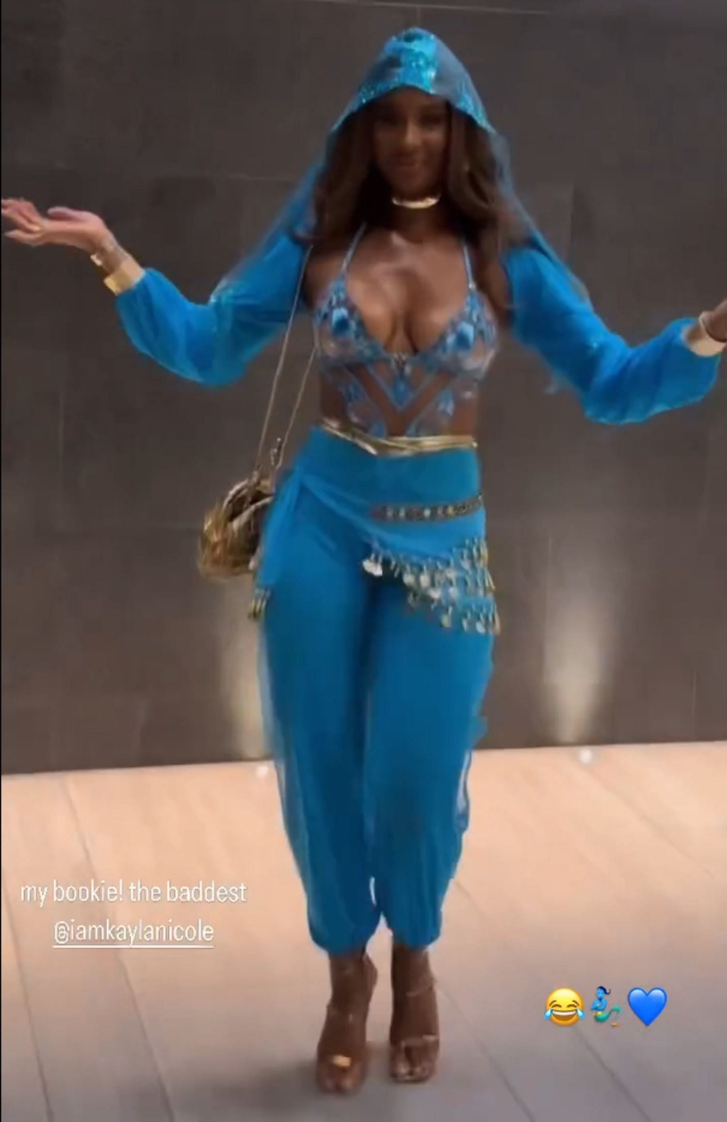 Kayla Nicole&#039;s Aladdin-inspired costume