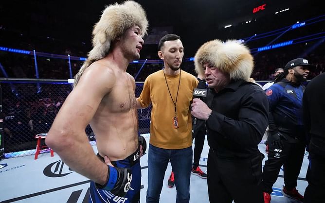 When Joe Rogan had to interrupt a live Shavkat Rakhmonov fight to help Herb Dean avoid potential mishap