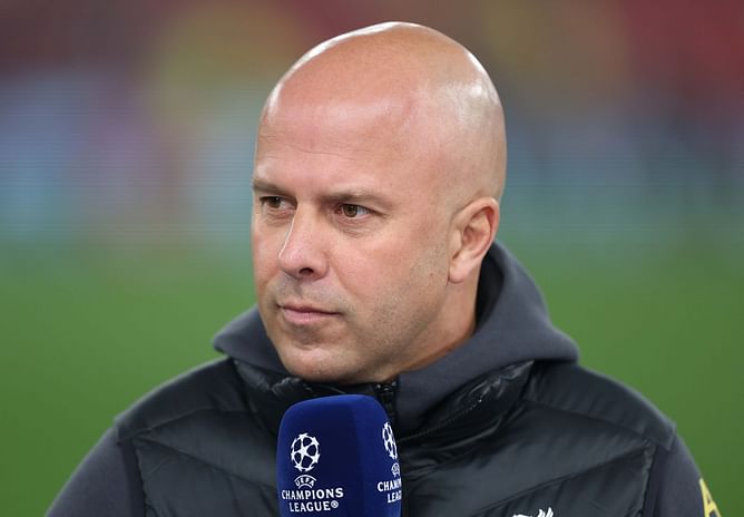 "Should break the bank to get him" - Pundit urges Liverpool to sign Real Madrid star as a 'ready-made replacement' for Mo Salah