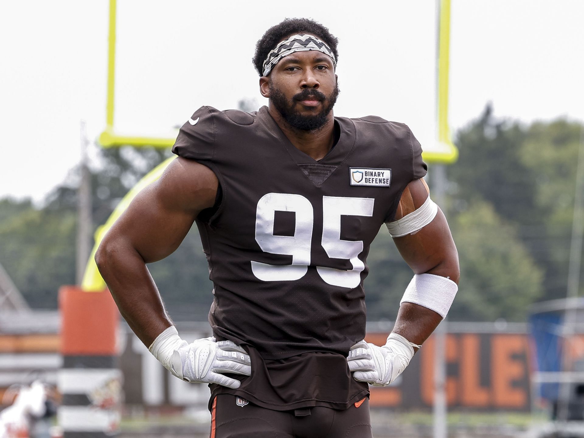 Cleveland Browns injury report Latest on Myles Garrett, Geoff Swaim