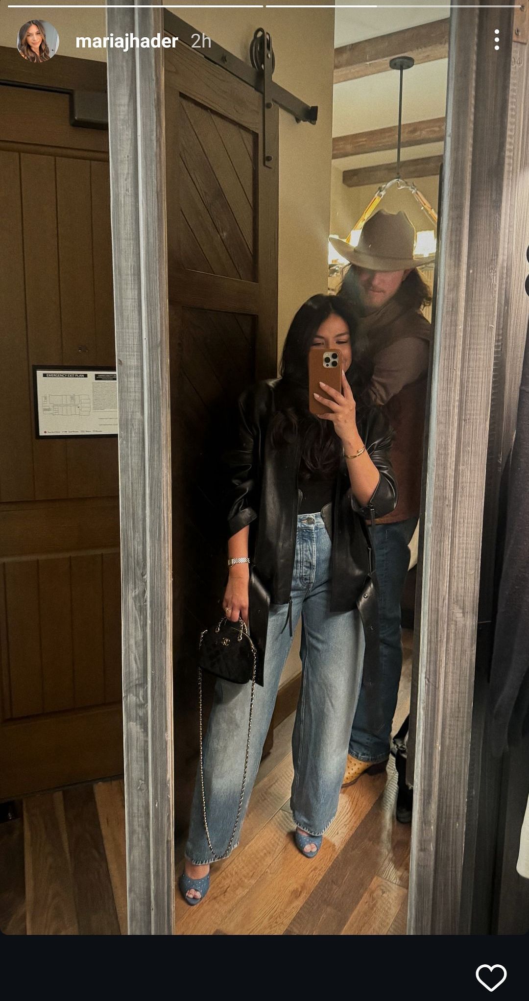 Josh Hader&#039;s wife Maria shares a mirror selfie. Source - Instagram