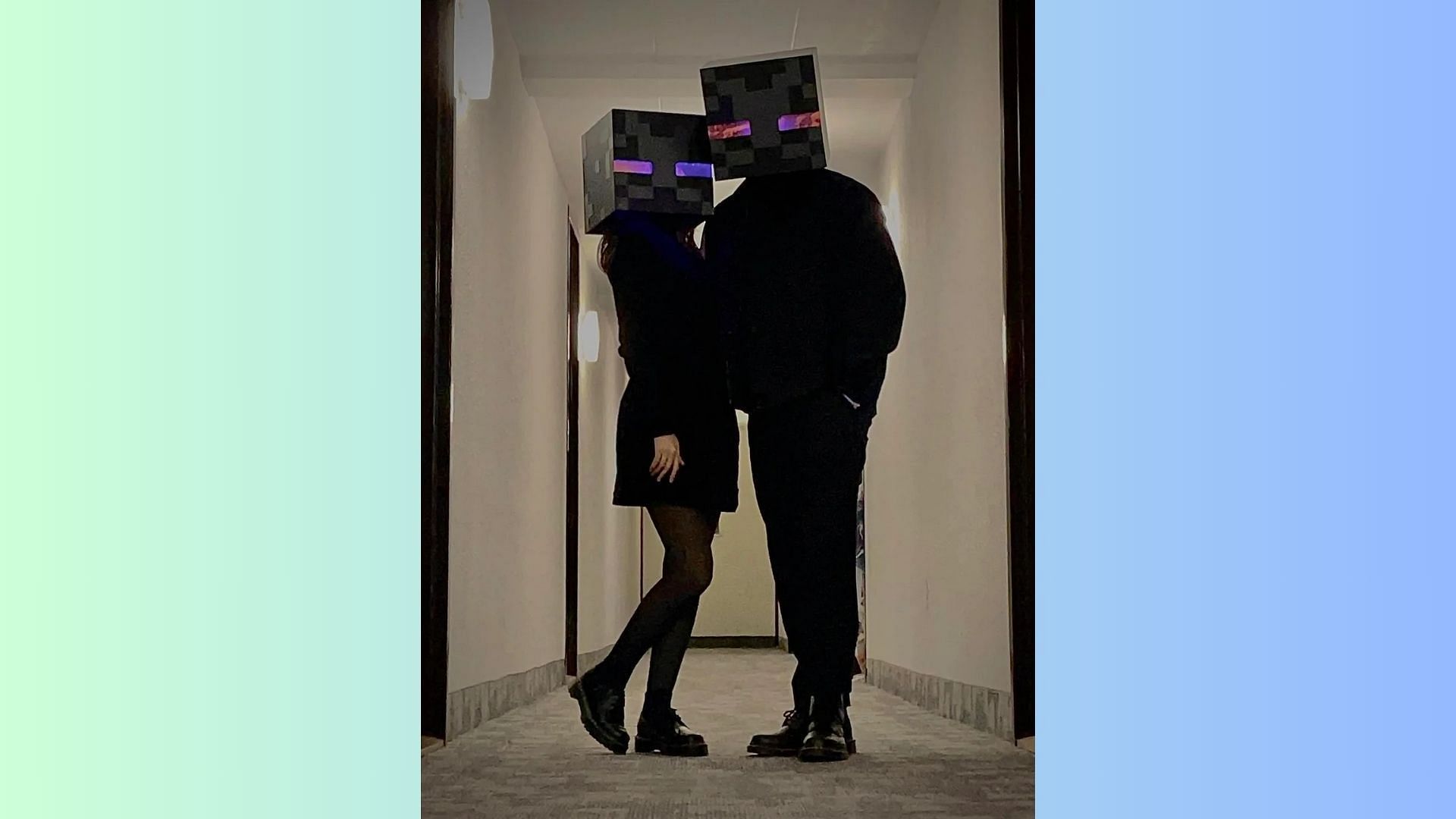 The adorable couple as Enderman (Image via Reddit/nickpngc)