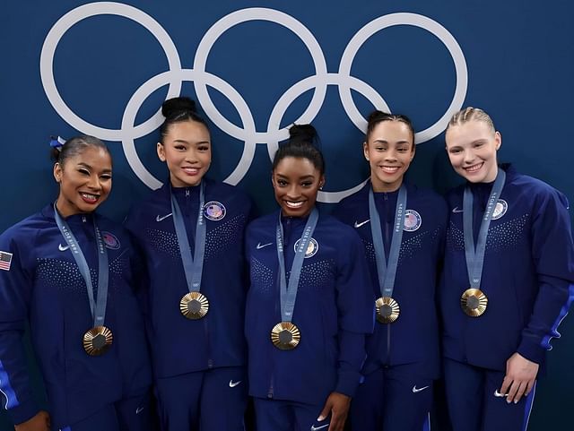 Simone Biles with Team USA at 2024 Paris Olympics / Photo : Instagram @simonebiles 