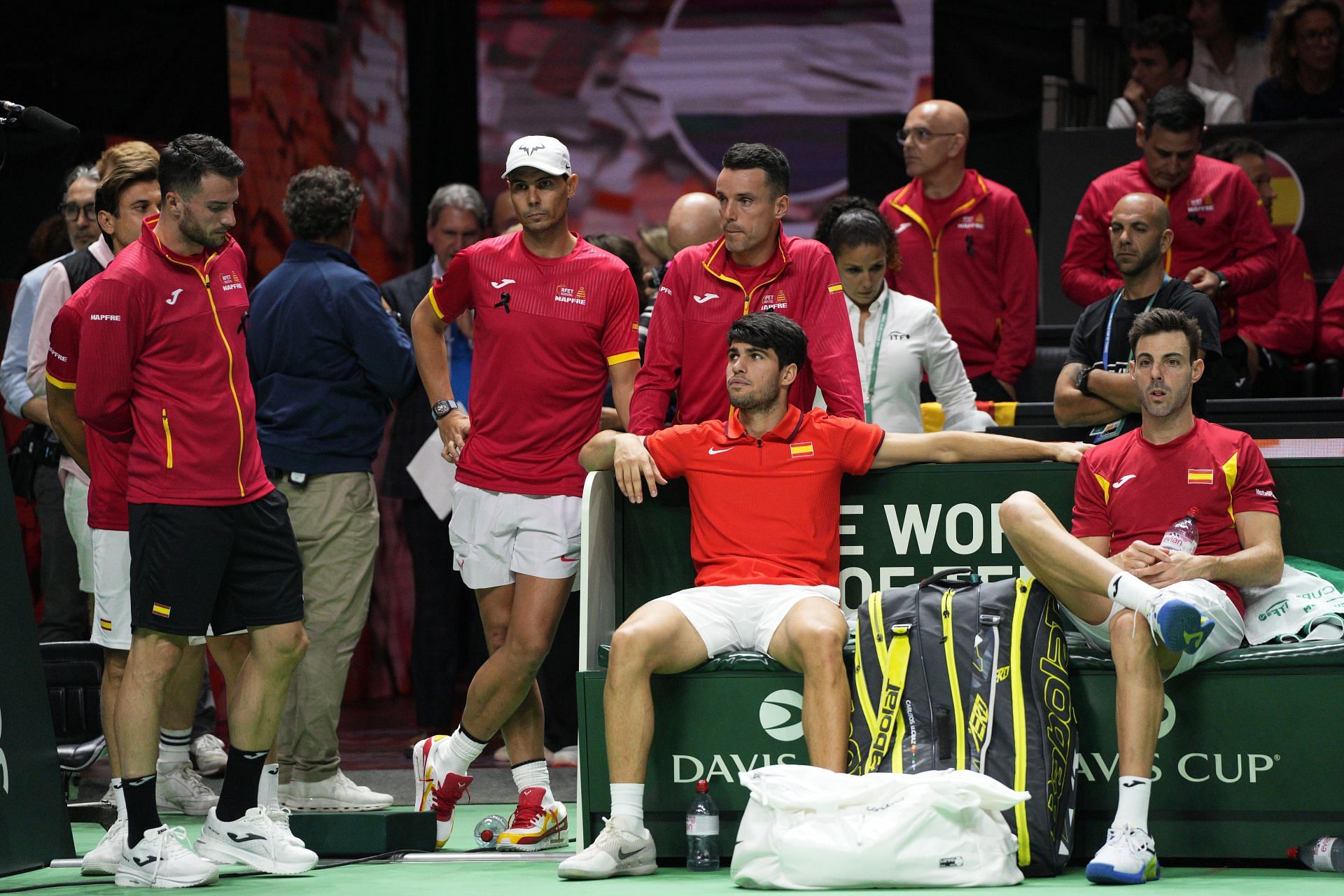 Carlos Alcaraz with his fellow Davis Cup teammates. (Photo: Getty)