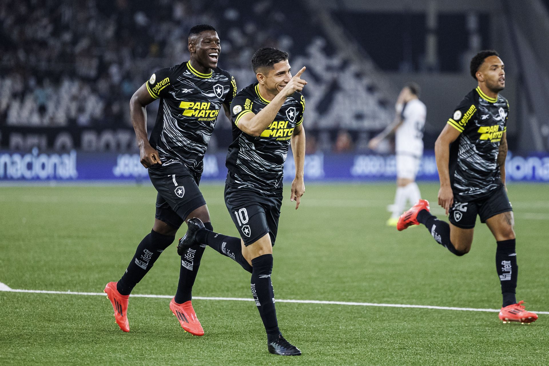 Botafogo v Vasco Da Gama - Brasileirao 2024 - Source: Getty