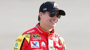 "Did you buckle that seatbelt for me?" - When Jeff Gordon showed a reporter truth by pranking him as a convict cab driver