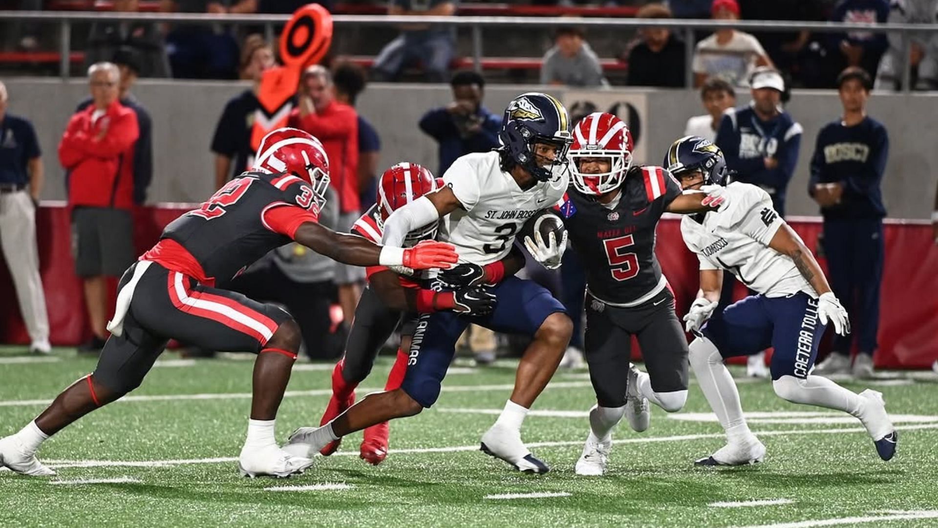 Mater Dei vs. St. John Bosco (Image via Instagram/Mater Dei Football)