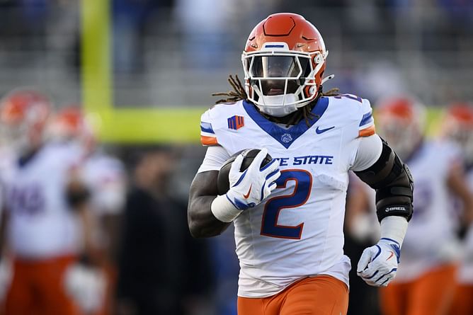 "Sticking up for your future teammate": CFB fans react as Dallas' Micah Parsons picks Ashton Jeanty over Travis Hunter for Heisman