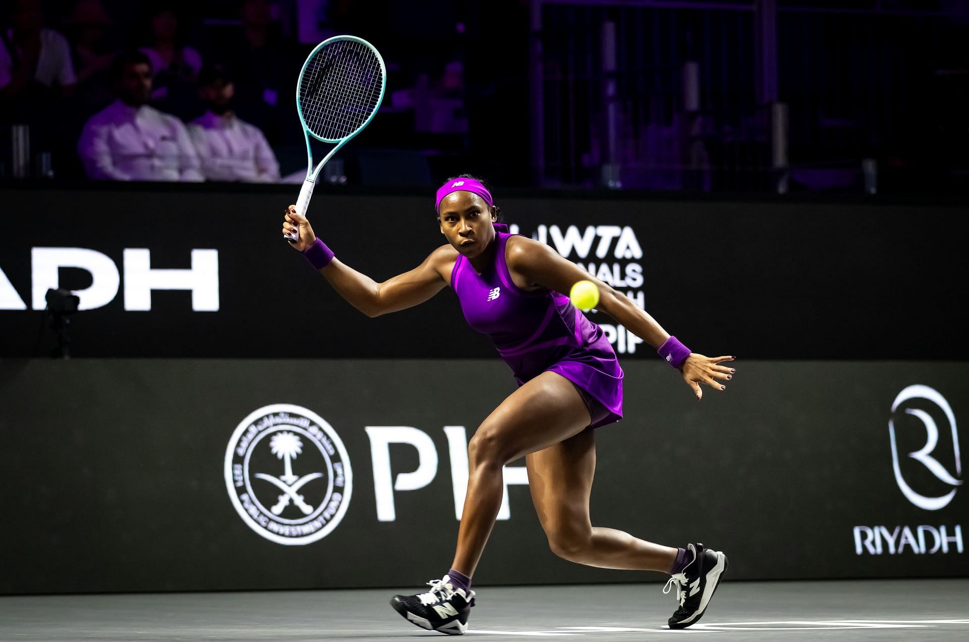 Gauff plays a slice forehand in the WTA Finals - Source: Getty