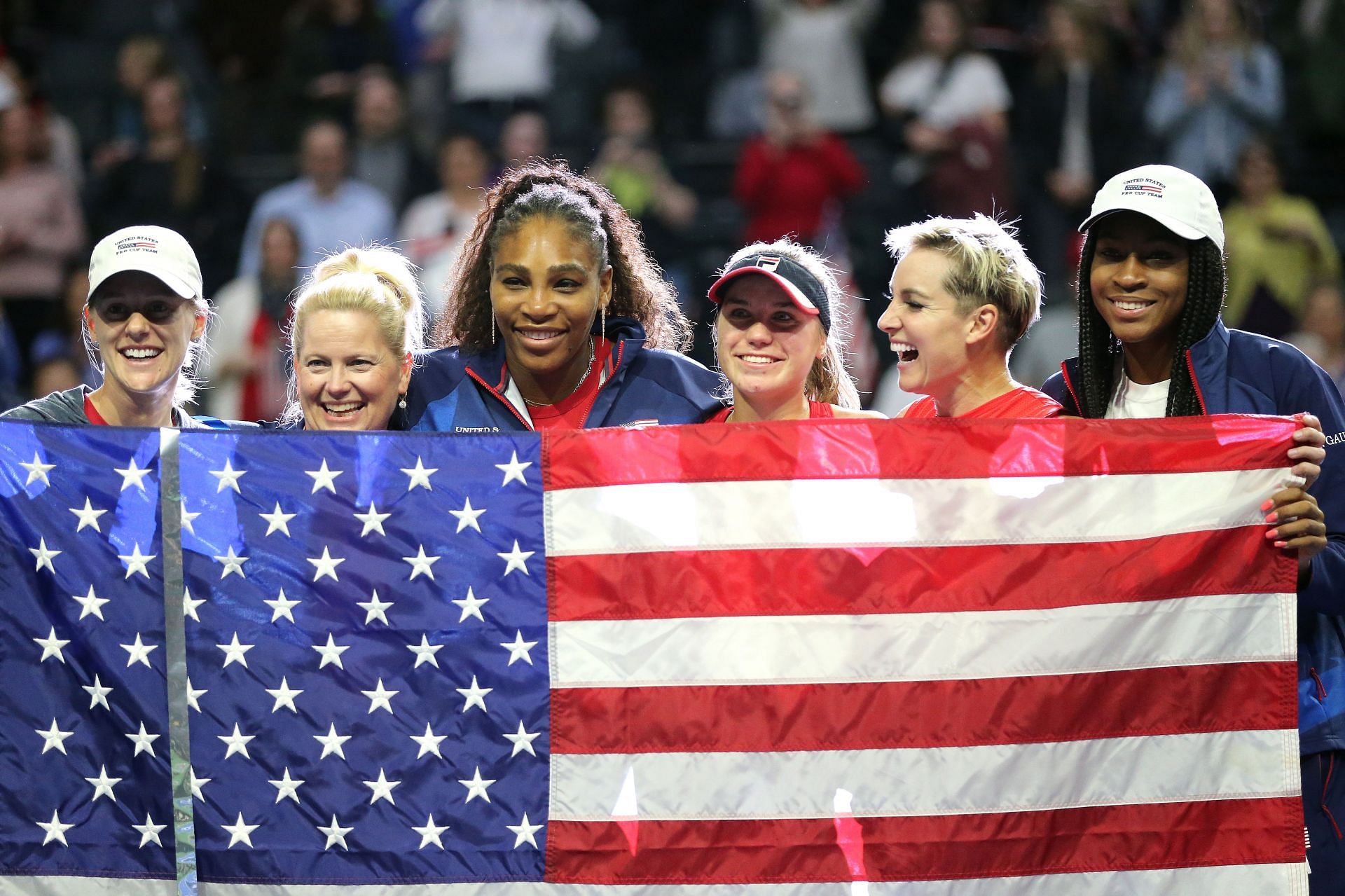 Serena Williams and Coco Gauff with the USA team. (Photo: Getty)