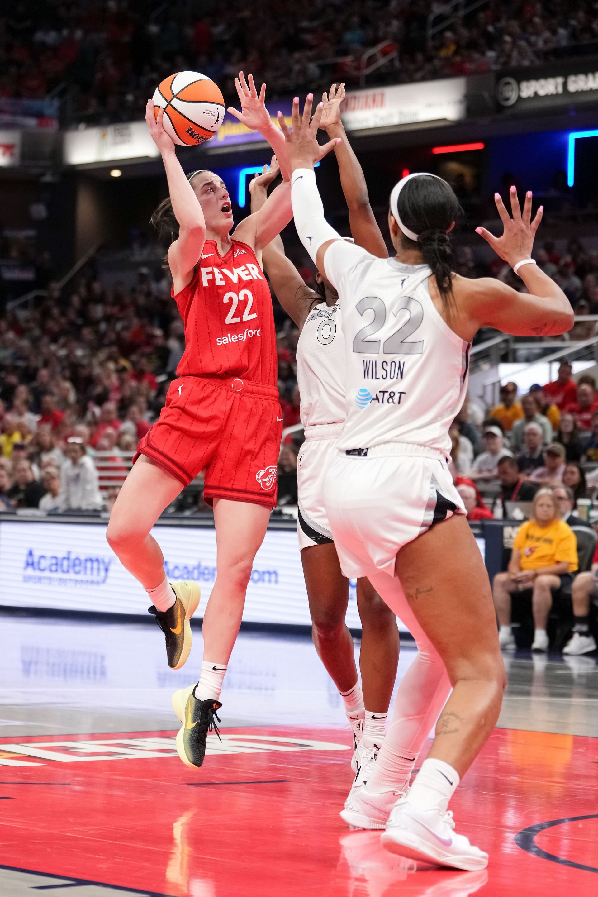 Caitlin Clark and A&#039;ja Wilson both wear No. 22 - Image Source: Getty