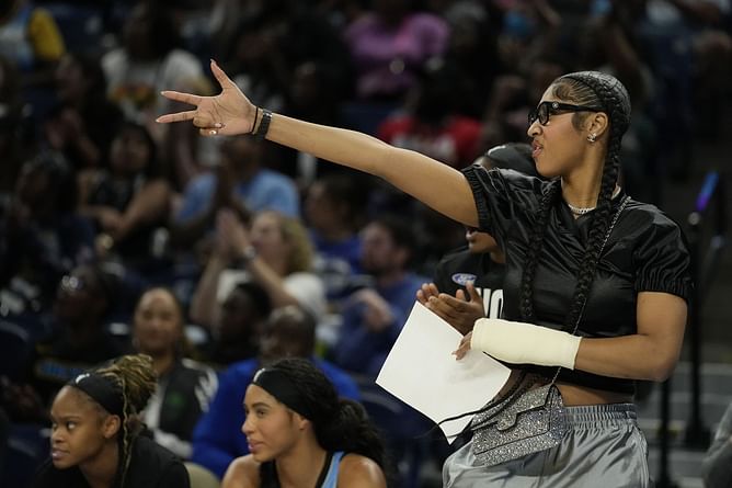 Angel Reese reserves special 2-word praise for Aneesha Morrow's dominant double-double