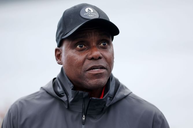 "There is no reason to use it" - Carl Lewis slams Elon Musk as he announces decision to leave X