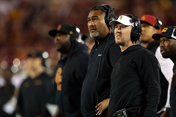 "He was waiting for that Juju post": Fans react to five-star QB Husan Longstreet's flip from Texas A&M to USC