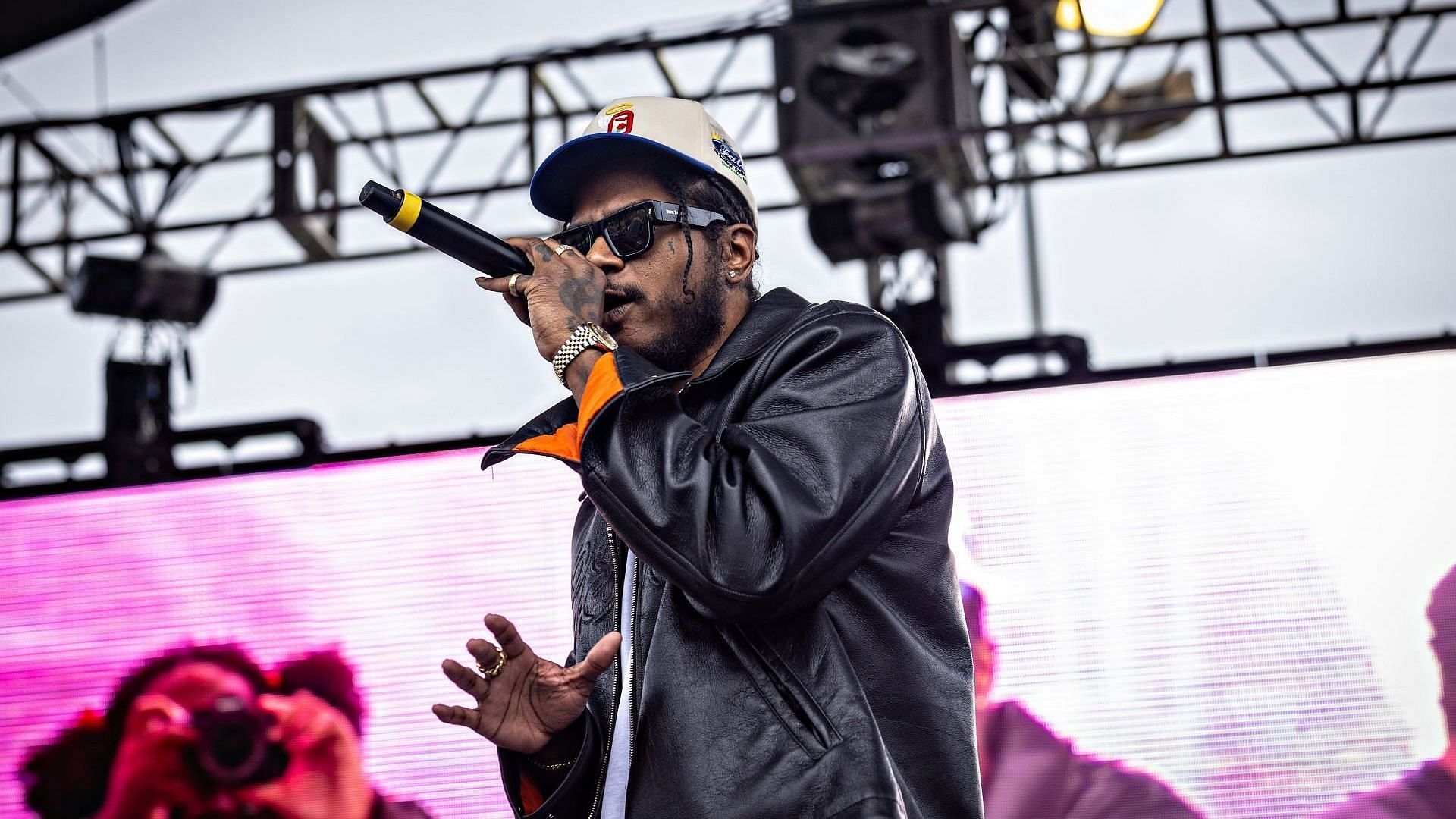 Ab-Soul performs at Top Dawg Entertainment&#039;s (TDE) 10th annual toy drive and concert in the Nickerson Gardens housing projects on Tuesday, Dec. 19, 2023, in Los Angeles, CA. (Jason Armond / Los Angeles Times via Getty Images)